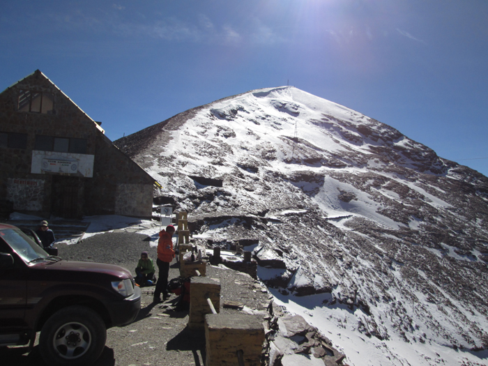 Chacaltaya ski field in Bolivias Cordillera Real. 