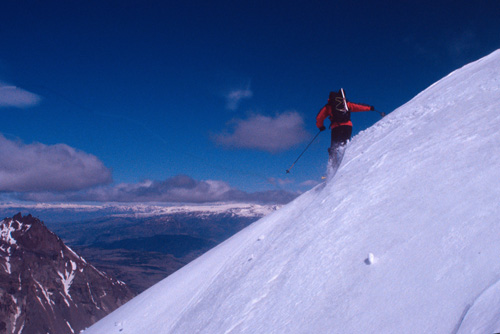 David Roberts skiing a cornice above the Iba?z valley, Chilean Patagonia
