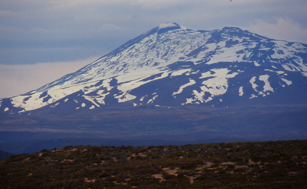 Volcan Tromen from the west. 