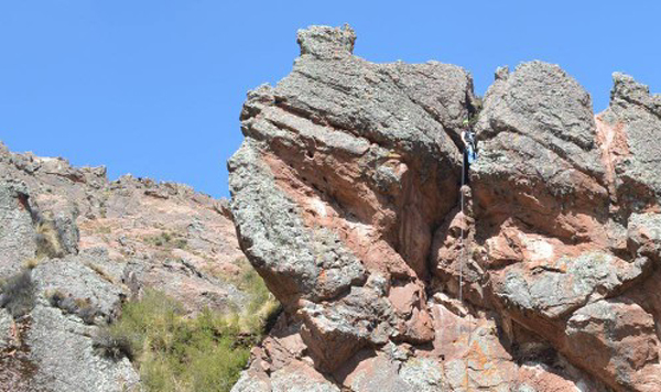 Aguila rock climbing area at Penas, Bolivvia